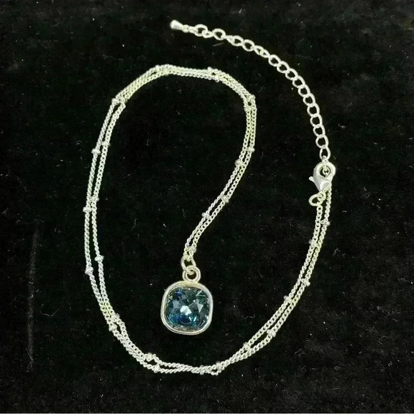 Silver Chain Necklace w/Denim-blue Stone - Picture 1 of 4